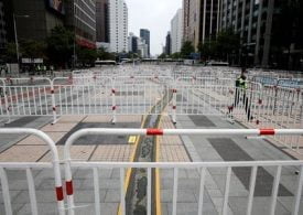 South Korea police set up 'bus walls' to prevent protests