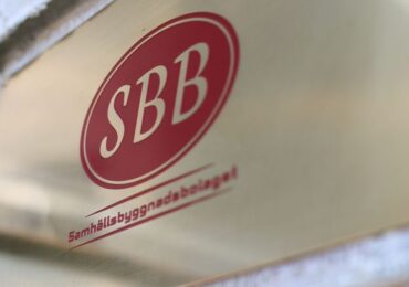 Sweden's SBB agrees joint venture with Castlelake to ease debt woes