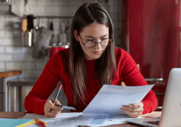 How to Survive and Thrive When the Economy Takes a Dive